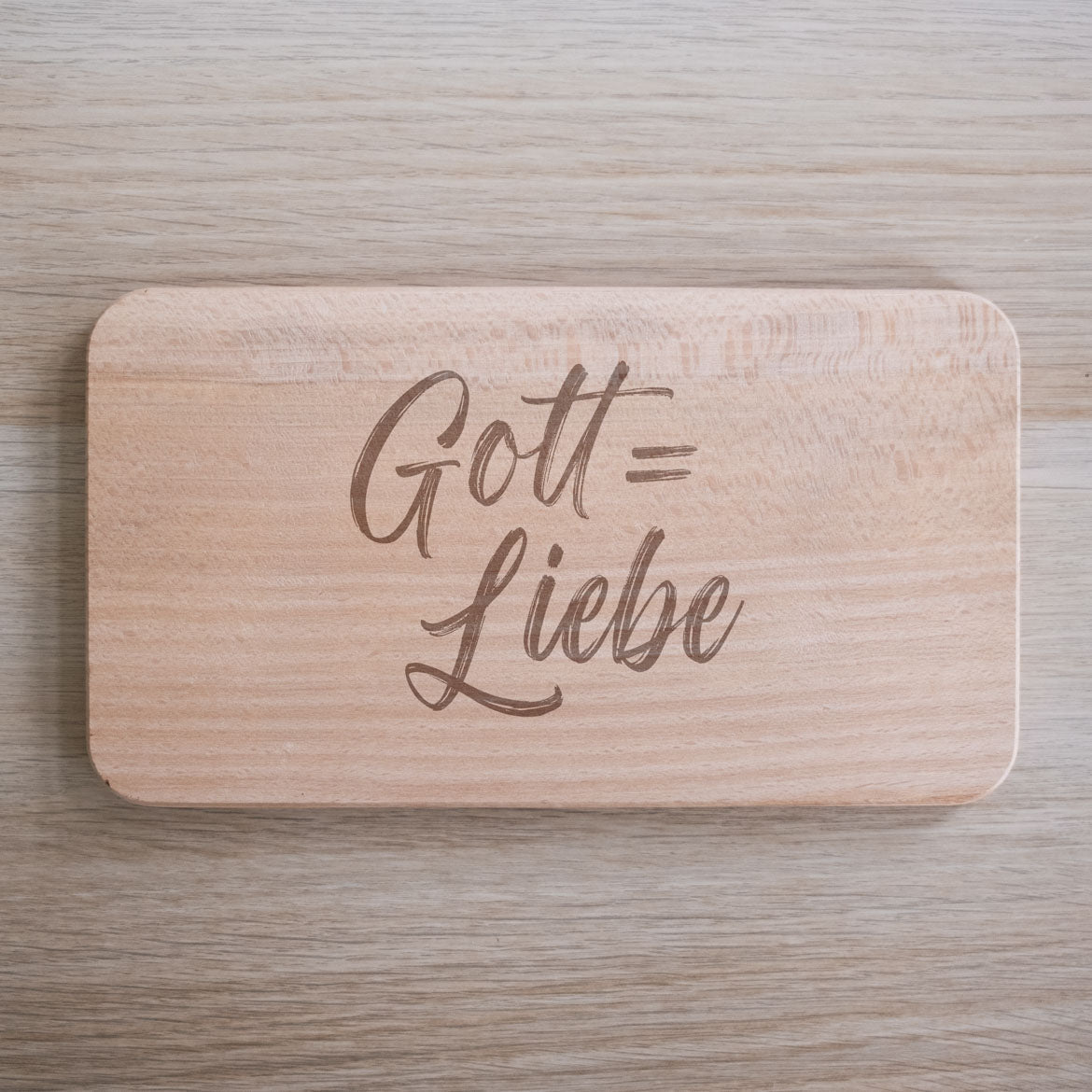 Frühstücksbrett Gott = Liebe